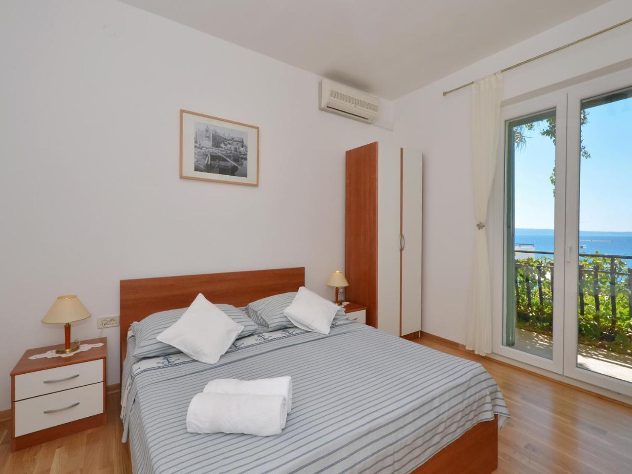 Apartments Nera Podstrana Bagian luar foto